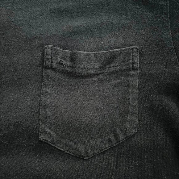 Men's Size Large Lot of Five (5) Short Sleeve Black Pocket Tees - Picture 8 of 10